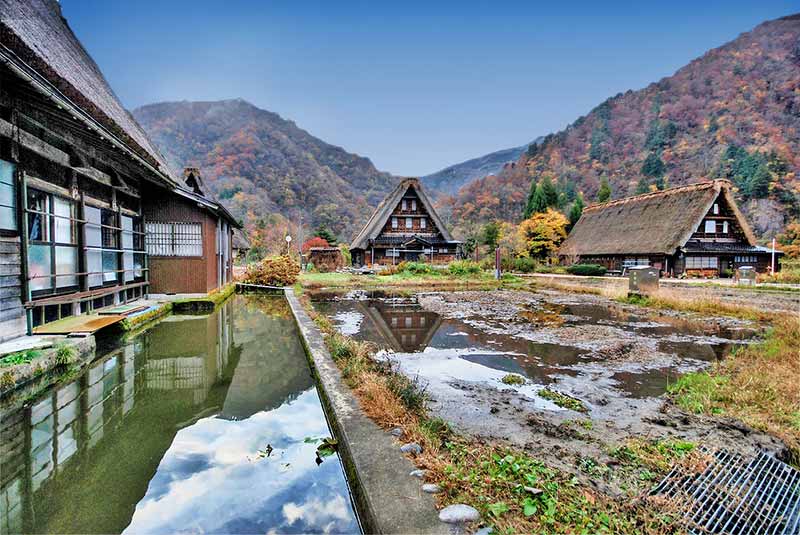 Gokayama Traditional thatched-roof houses in Toyama