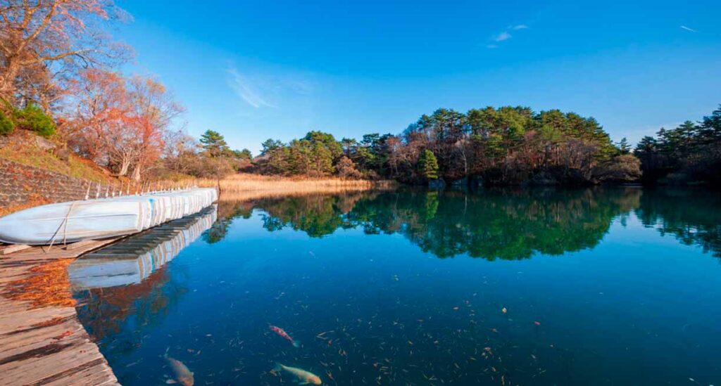 Goshikinuma Exploring the colorful ponds of Fukushima